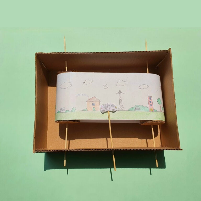 Кинотеатр с конвейерной лентой