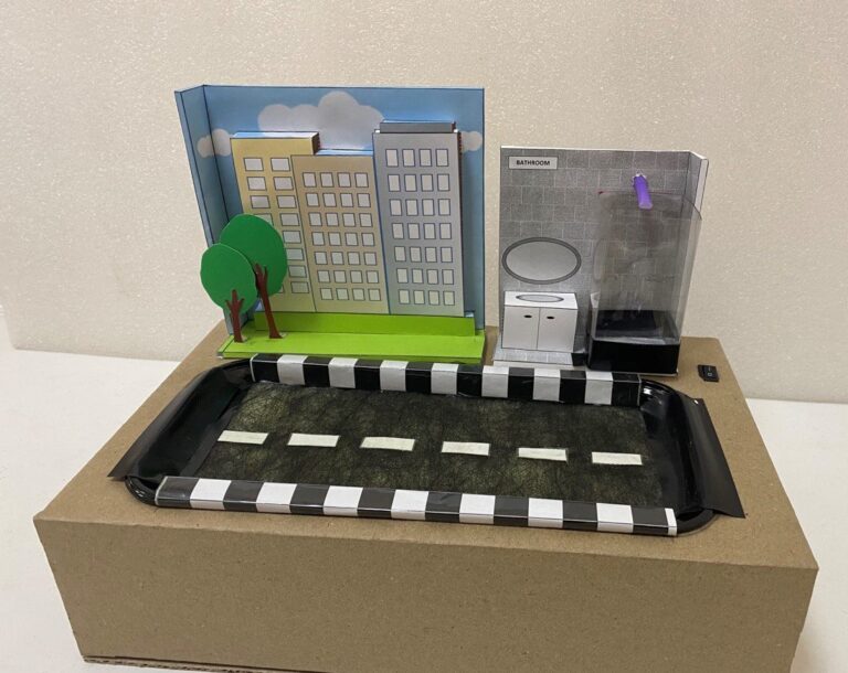 Имитация фрагмента интеллектуальной дорожной инфраструктуры с сенсорикой