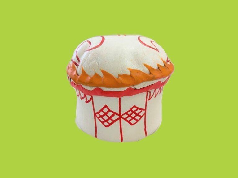 Копилка из глины